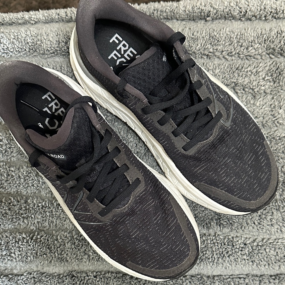 New Balance Fresh Foam Kaiha Road 
Black and White Knit Running Sneakers